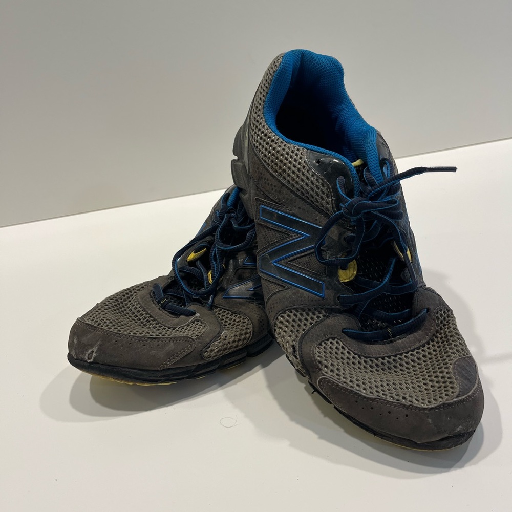 New balance shoes